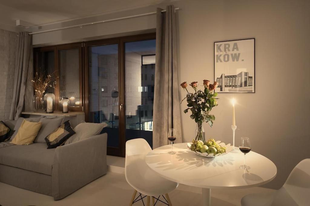 Premium Apartment For Old Town & Jewish Quarter - Balcony Plus Pool Onsite Krasków Εξωτερικό φωτογραφία