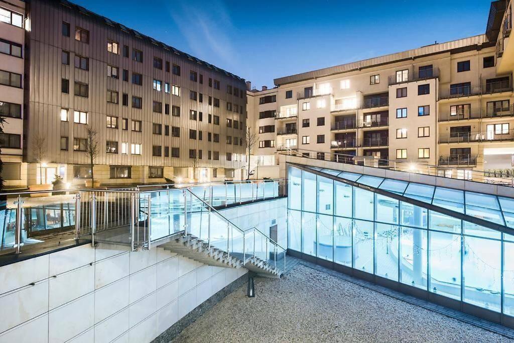 Premium Apartment For Old Town & Jewish Quarter - Balcony Plus Pool Onsite Krasków Εξωτερικό φωτογραφία